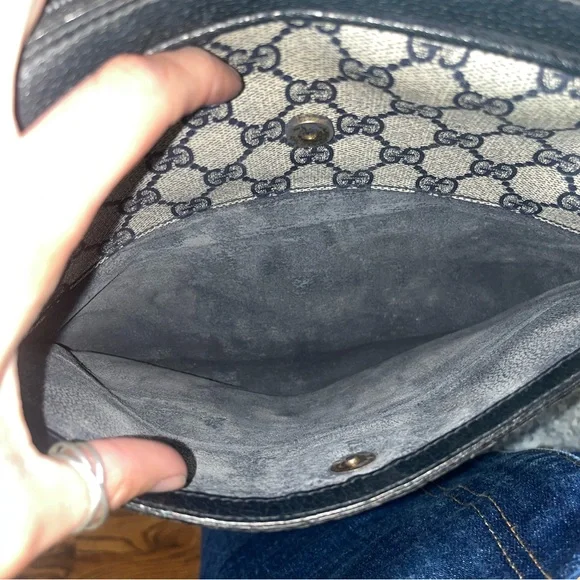 Gucci Blue and Cream Crossbody Bag - Picture 11 of 16